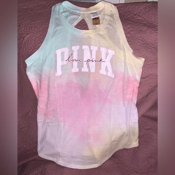VS Pink Freya Tie Dye 2-Piece SET Tank Top & Matching Tie Dye Boyfriend Shorts - Picture 5 of 8